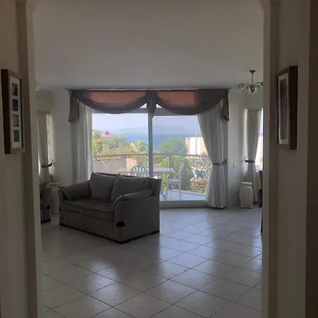 Апартаменты Odek's Seaview