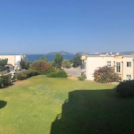 Odek's Seaview Apartment