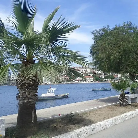 Odek's Seaview Apartment