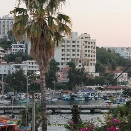 Apartment Odek's Seaview Gulluk